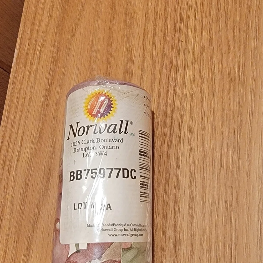 Norwall wallpaper Border Sculptured Grapes Leaves BB75977DC Vintage New T55